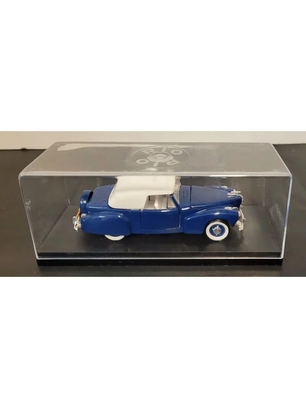 Rio #43 Blue 1941 Lincoln Continental Cabriolet Scale 1:43 w/Case & Box